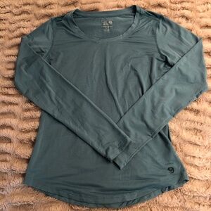 Mountain hard wear blue green long sleeve top size small